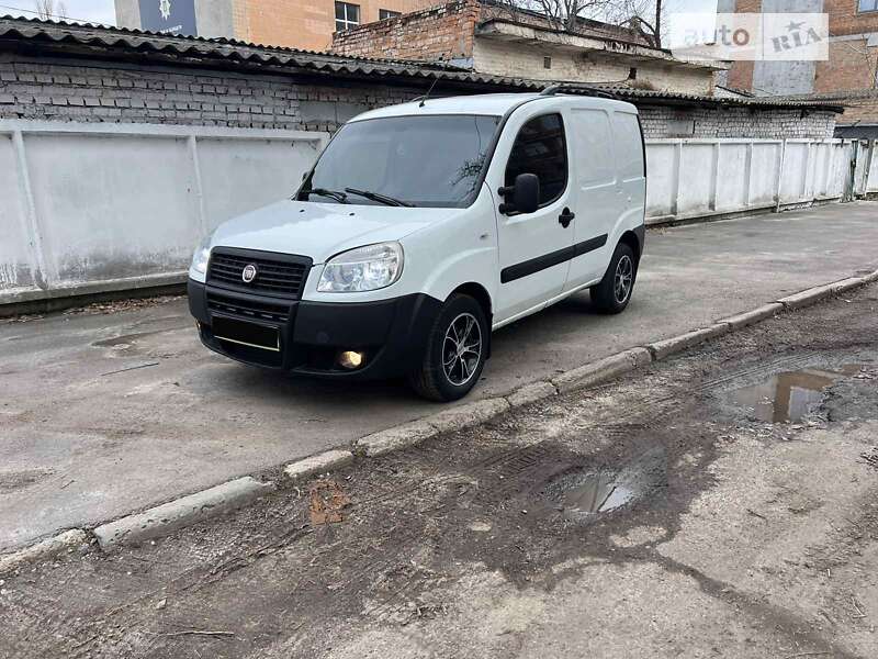 Вантажний фургон Fiat Doblo 2013 в Білій Церкві