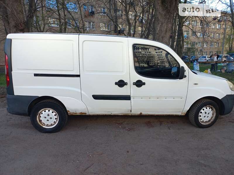 Вантажний фургон Fiat Doblo 2007 в Києві