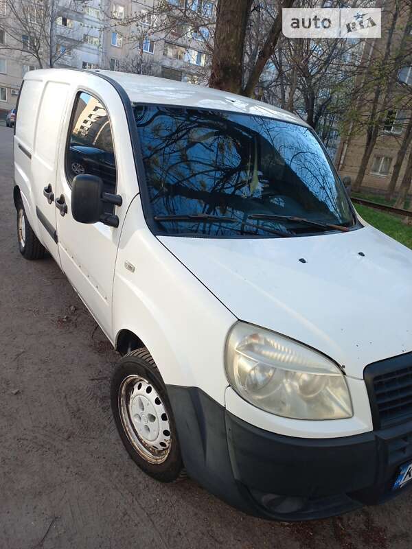 Грузовой фургон Fiat Doblo 2007 в Киеве
