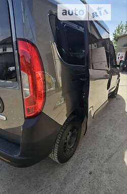 Минивэн Fiat Doblo 2017 в Тячеве