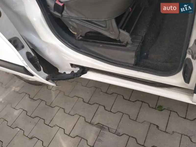 Fiat Doblo 2010 VIN ZFA26300009013017 фото оголошення 2 з 41