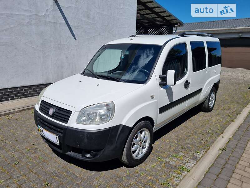 Минивэн Fiat Doblo 2008 в Ровно