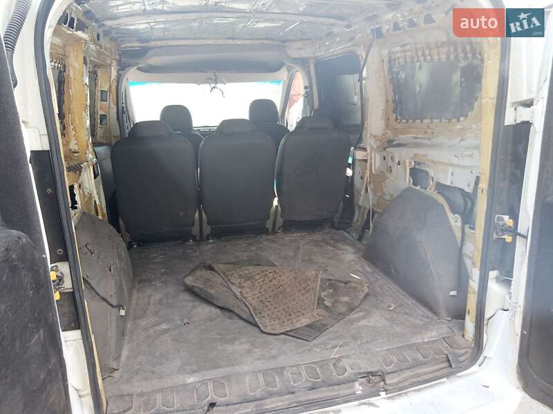 Fiat Doblo 2010
