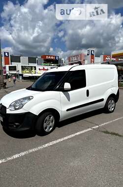 Вантажний фургон Fiat Doblo 2012 в Харкові