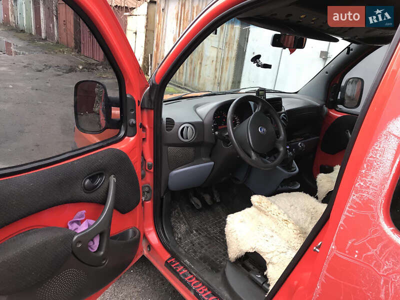 Минивэн Fiat Doblo 2004 в Луцке