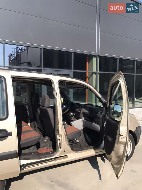 Минивэн Fiat Doblo 2008 в Буске