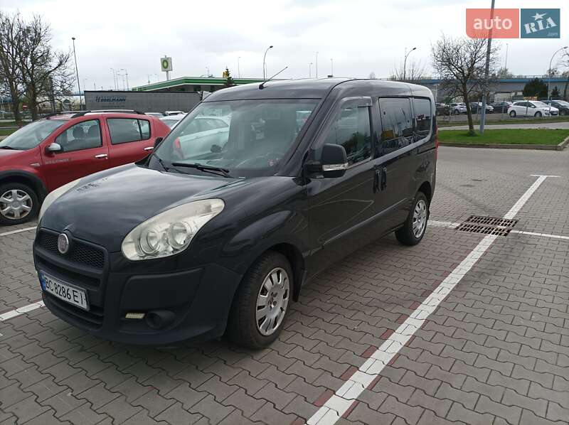 Мінівен Fiat Doblo 2010 в Львові