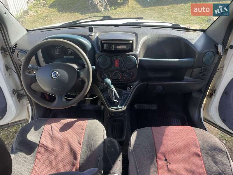 Минивэн Fiat Doblo 2000 в Новой Ушице