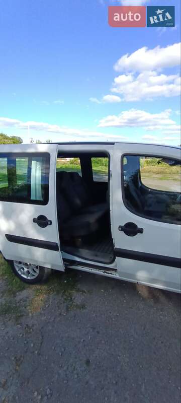 Минивэн Fiat Doblo 2006 в Городище