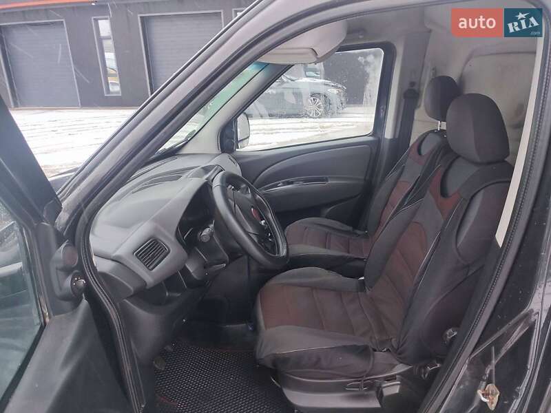 Мінівен Fiat Doblo 2012 в Лозовій