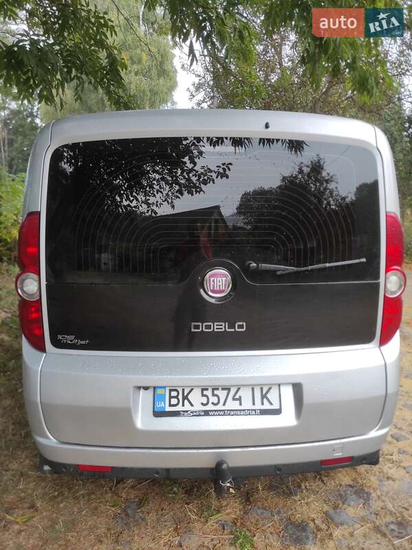 Минивэн Fiat Doblo 2012 в Ровно