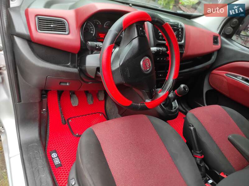 Минивэн Fiat Doblo 2012 в Ровно