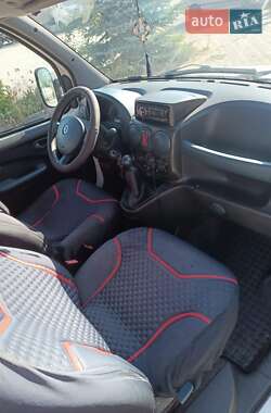 Минивэн Fiat Doblo 2001 в 