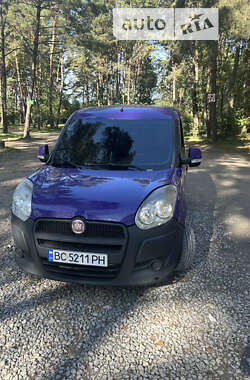 Вантажний фургон Fiat Doblo 2011 в Львові