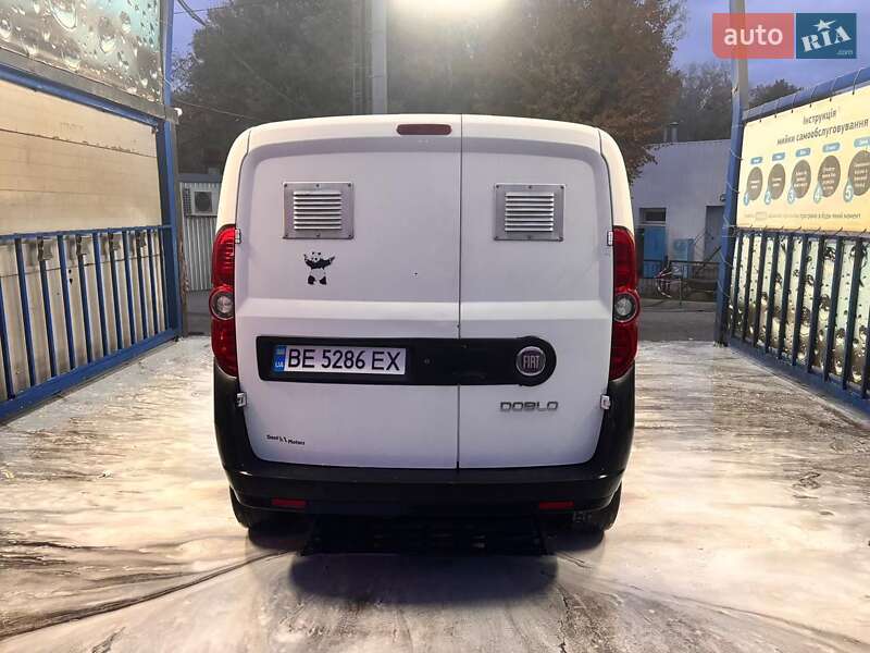 Грузовой фургон Fiat Doblo 2010 в Николаеве