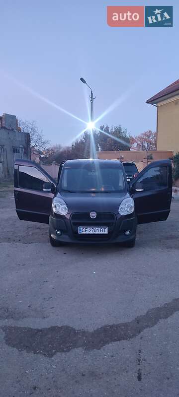Мінівен Fiat Doblo 2010 в Чернівцях фото 4 Мінівен Fiat Doblo 2010 в Чернівцях