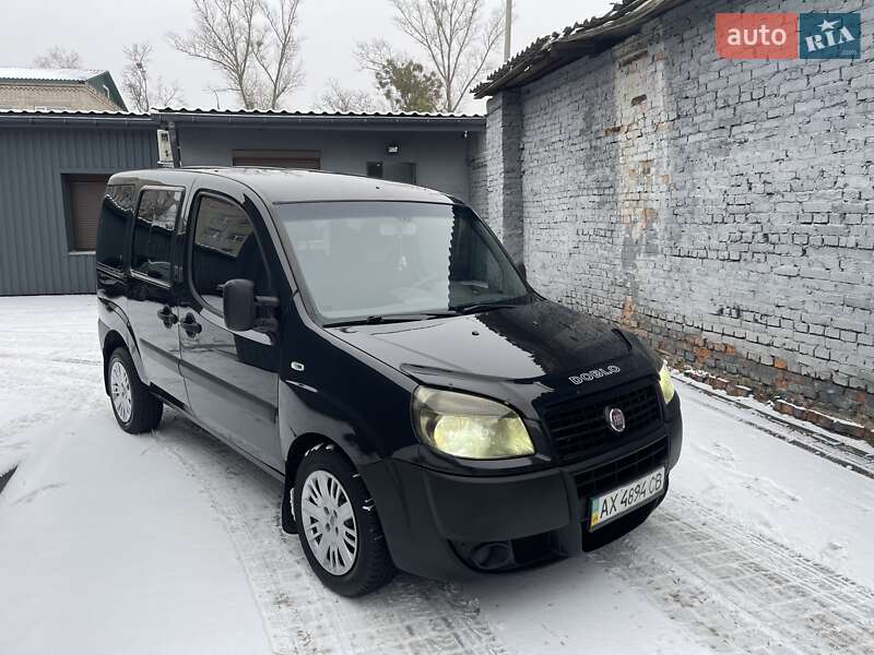 Минивэн Fiat Doblo 2009 в Харькове