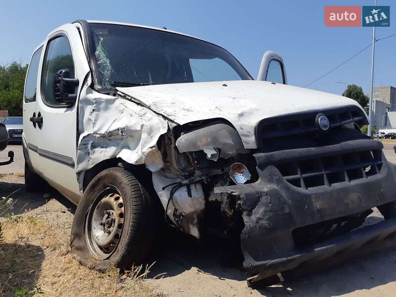 Минивэн Fiat Doblo 2001 в Киеве