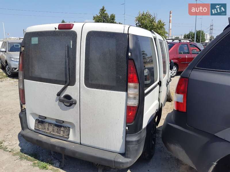 Минивэн Fiat Doblo 2001 в Киеве