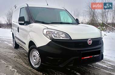 Вантажний фургон Fiat Doblo 2017 в Львові