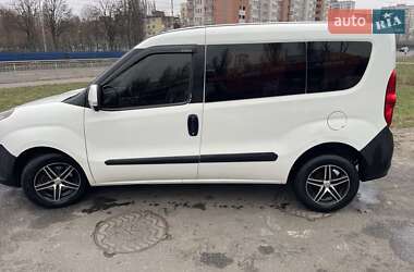 Мінівен Fiat Doblo 2010 в Києві