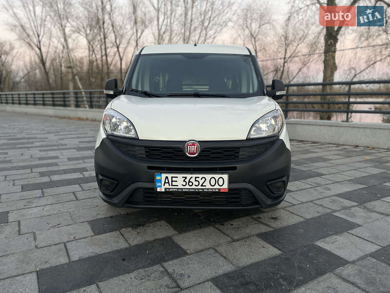 Вантажний фургон Fiat Doblo 2017 в Дніпрі