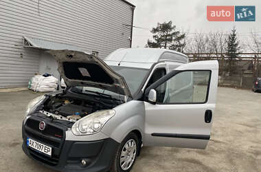 Вантажний фургон Fiat Doblo 2014 в Чернівцях