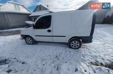 Другие грузовики Fiat Doblo 2004 в Косове