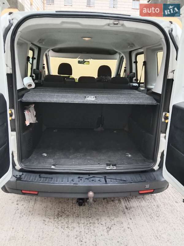 Минивэн Fiat Doblo 2011 в Сарнах