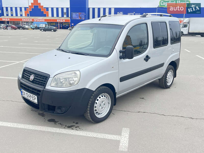 Мінівен Fiat Doblo 2011 в Кам'янець-Подільському