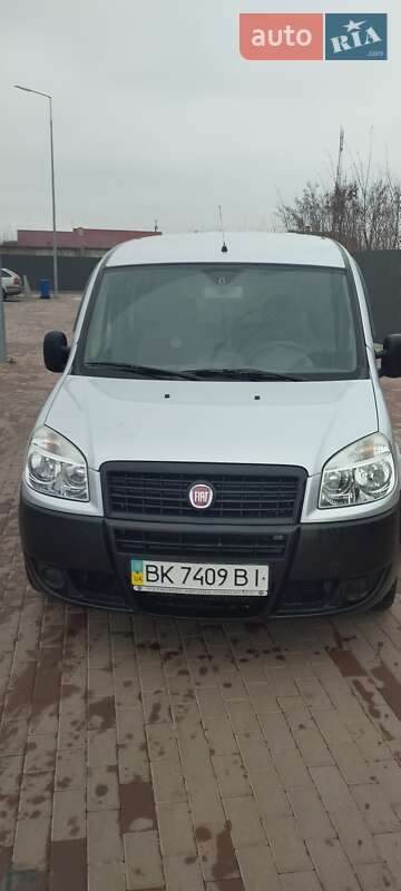 Мінівен Fiat Doblo 2013 в 