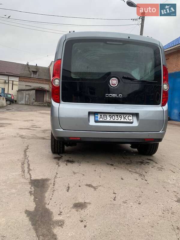 Минивэн Fiat Doblo 2010 в Виннице