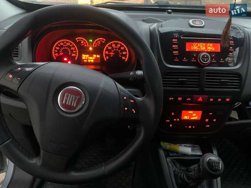 Минивэн Fiat Doblo 2010 в Виннице