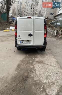 Вантажний фургон Fiat Doblo 2011 в Києві