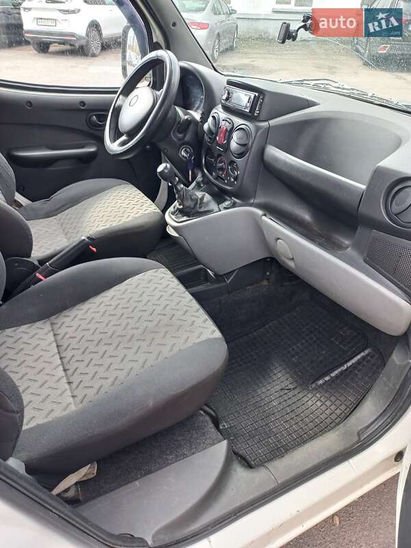 Другие грузовики Fiat Doblo 2011 в Киеве