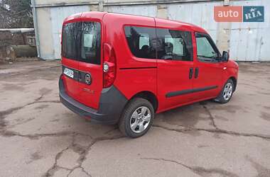 Минивэн Fiat Doblo 2010 в 