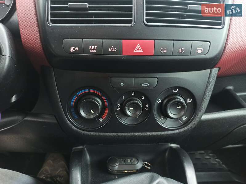 Минивэн Fiat Doblo 2010 в Житомире фото 18 Минивэн Fiat Doblo 2010 в Житомире