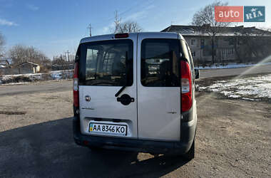 Минивэн Fiat Doblo 2011 в Киеве