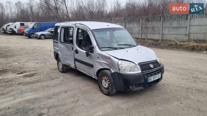 Минивэн Fiat Doblo 2015 в 