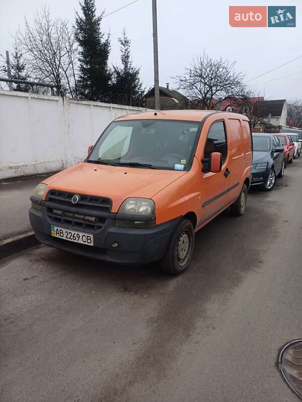 Грузовой фургон Fiat Doblo 2003 в Виннице