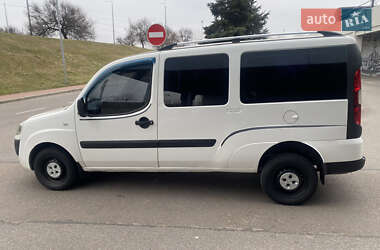 Минивэн Fiat Doblo 2008 в Киеве