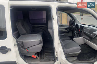 Минивэн Fiat Doblo 2008 в Киеве