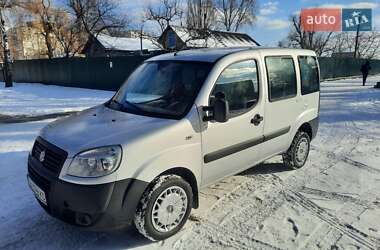 Мінівен Fiat Doblo 2011 в Києві