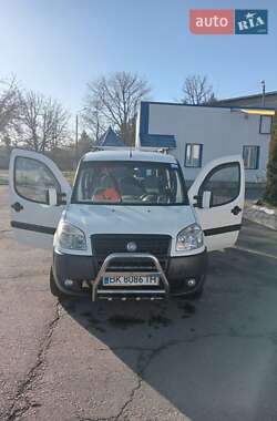 Минивэн Fiat Doblo 2008 в Сарнах