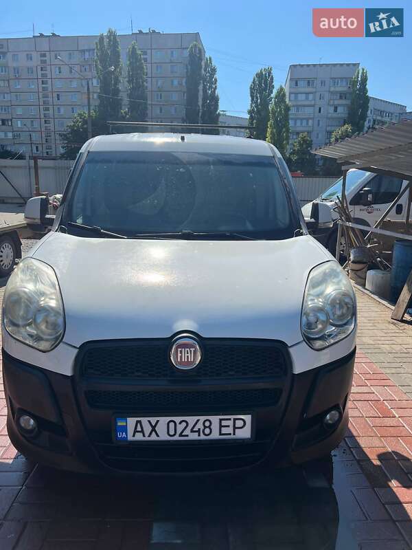 Fiat Doblo 2012