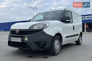 Грузовой фургон Fiat Doblo 2017 в 