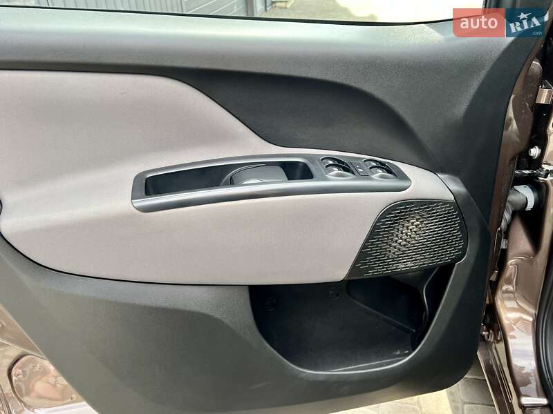 Минивэн Fiat Doblo 2019 в Киеве фото 17 Минивэн Fiat Doblo 2019 в Киеве