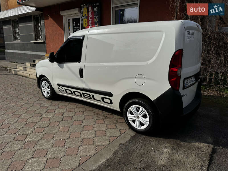 Грузовой фургон Fiat Doblo 2013 в Славянске