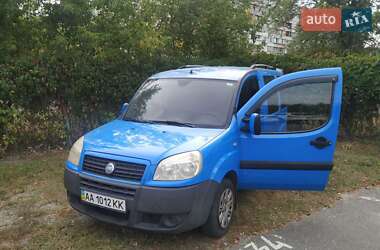 Минивэн Fiat Doblo 2006 в Киеве