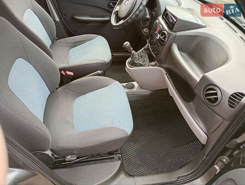 Минивэн Fiat Doblo 2012 в Харькове